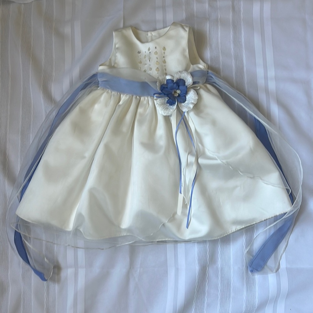 C.I. Castro & Co. | Size 18M Flower Girl Wedding Dress with Blue Flower & Ribbon